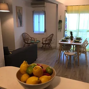 Appartement Cactus 2 Bedroom On Calle San Miguel Minutes From The By Namaste Elite, Torremolinos